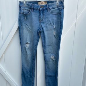 hollister light wash skinny jean